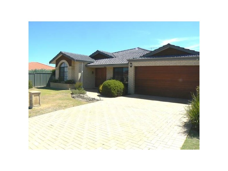 11 Lakeridge Drive, Jandakot WA 6164