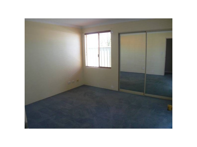 11 Lakeridge Drive, Jandakot WA 6164