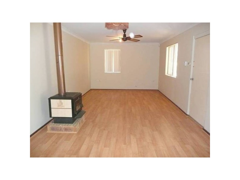 24 Fluellen Way, Hamilton Hill WA 6163