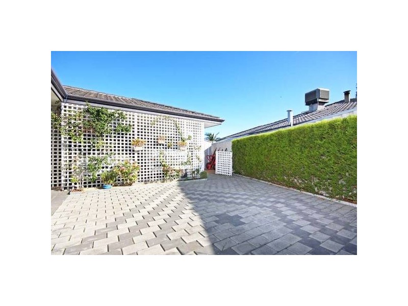 2 Tulipwood Place, South Lake WA 6164