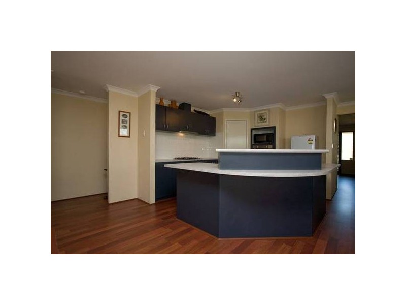 37 Murrumbidgee Drive, Hammond Park WA 6164