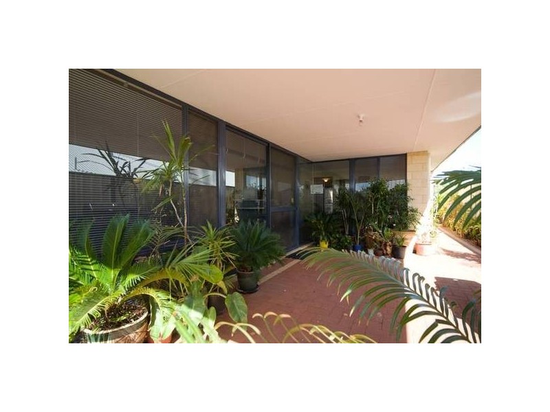 37 Murrumbidgee Drive, Hammond Park WA 6164