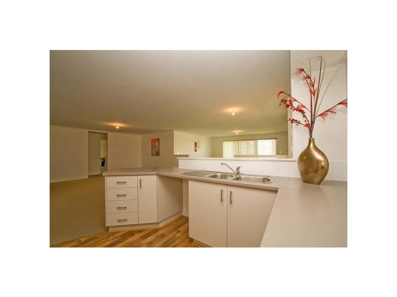 14 Cotswold Parade, Aubin Grove WA 6164