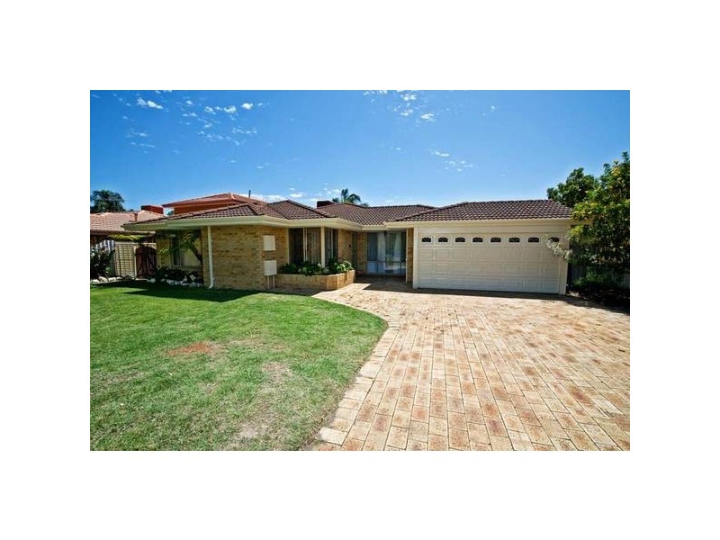 18 Windmill Drive, Bibra Lake WA 6163