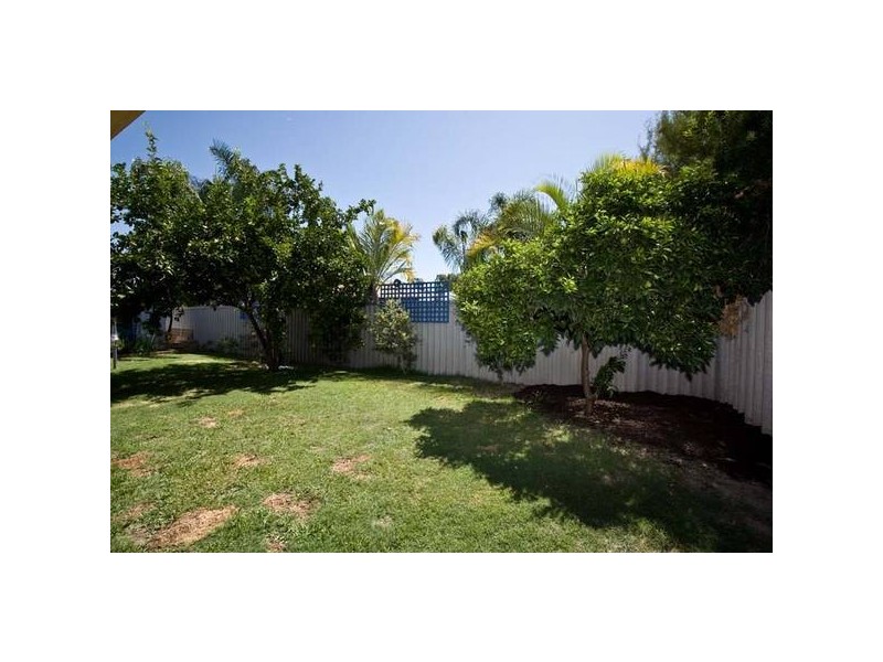 18 Windmill Drive, Bibra Lake WA 6163