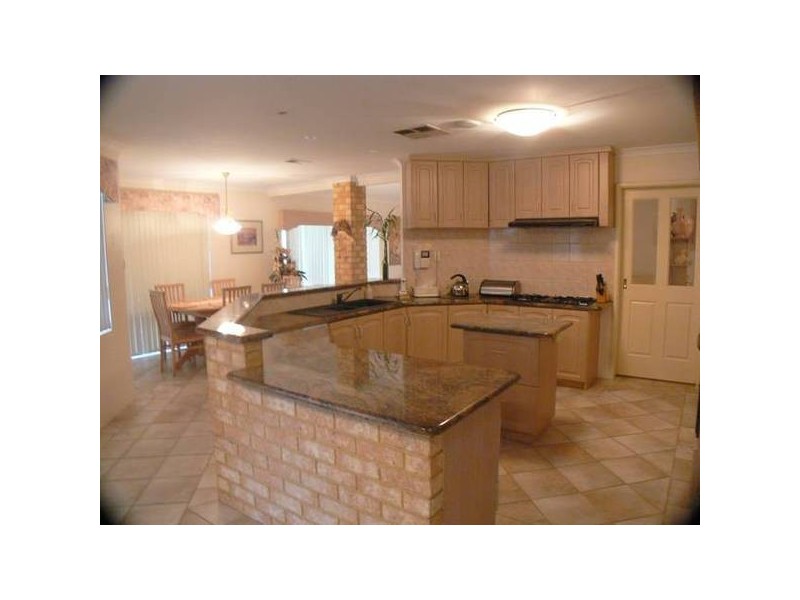 10 Coleridge Place, North Lake WA 6163