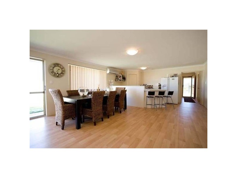 325 Wentworth Parade, Success WA 6164