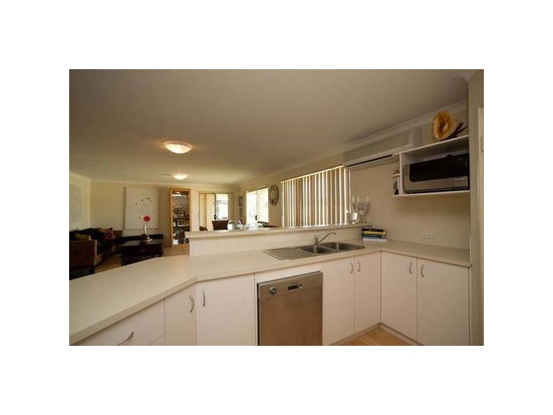 325 Wentworth Parade, Success WA 6164
