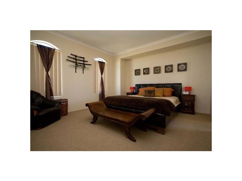 325 Wentworth Parade, Success WA 6164