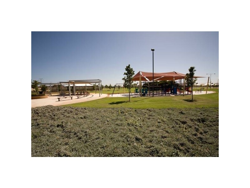 325 Wentworth Parade, Success WA 6164