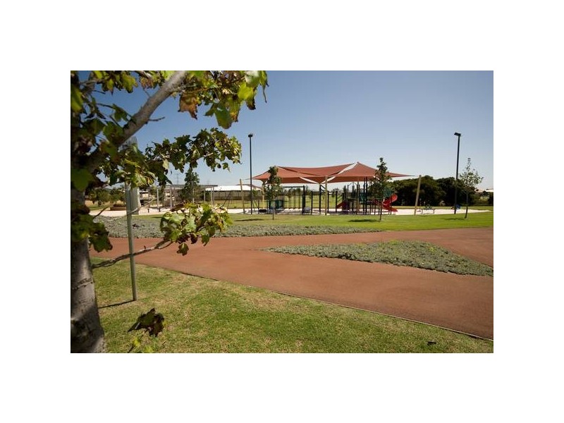 325 Wentworth Parade, Success WA 6164