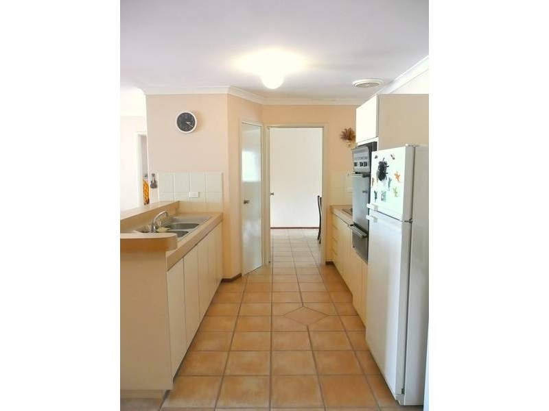 29 Bracken Way, Bibra Lake WA 6163