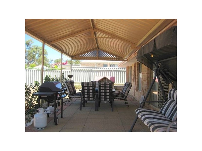 10 Ranunculus Court, Beeliar WA 6164