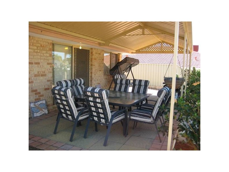 10 Ranunculus Court, Beeliar WA 6164