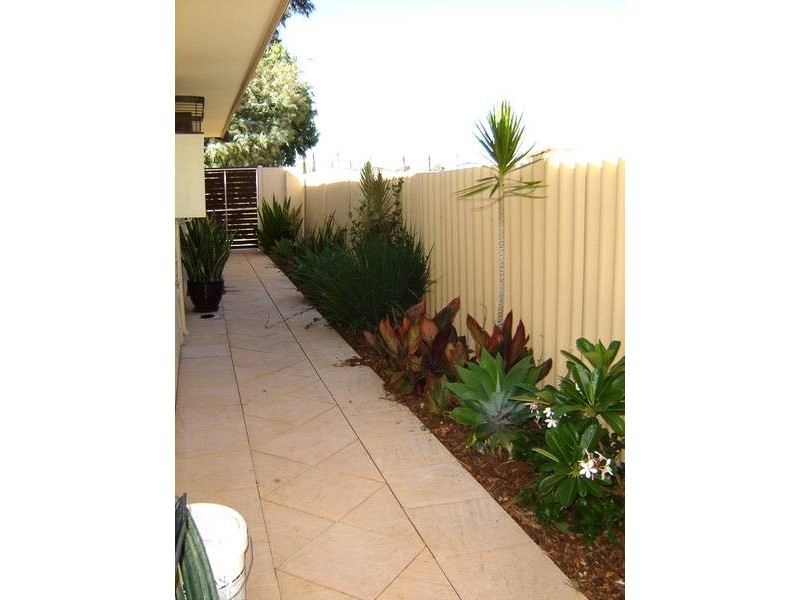 31 Marchant Drive, Bibra Lake WA 6163