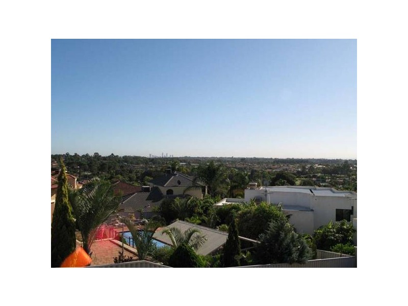 15 Battye Road, Kardinya WA 6163
