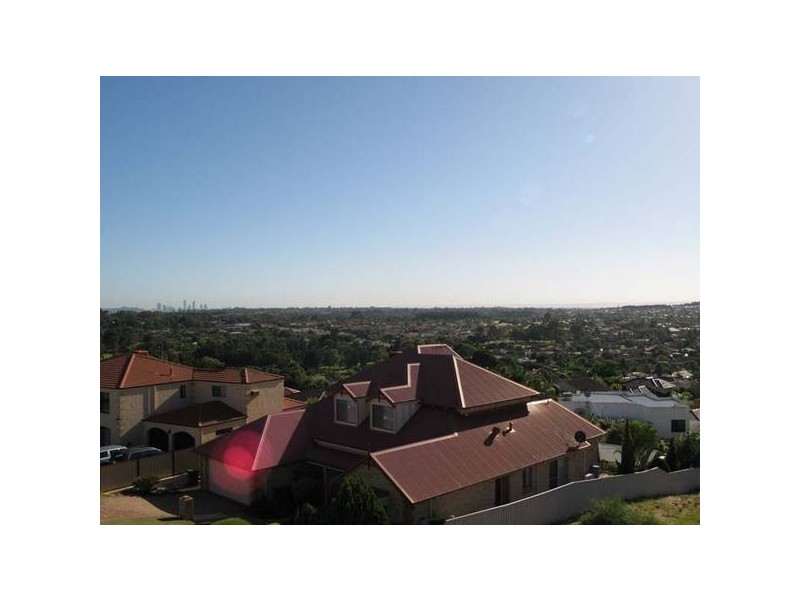 15 Battye Road, Kardinya WA 6163
