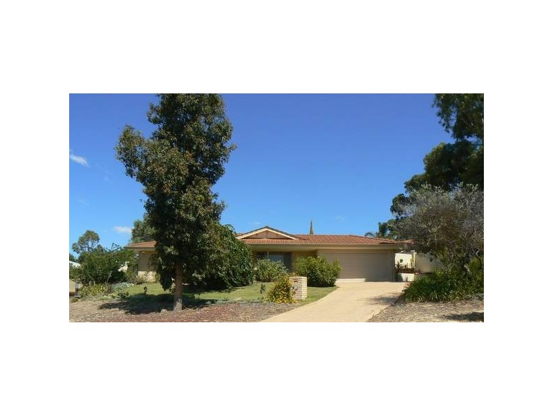 34 Williambury Drive, Yangebup WA 6164
