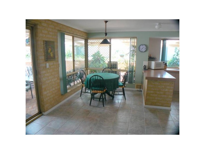 34 Williambury Drive, Yangebup WA 6164