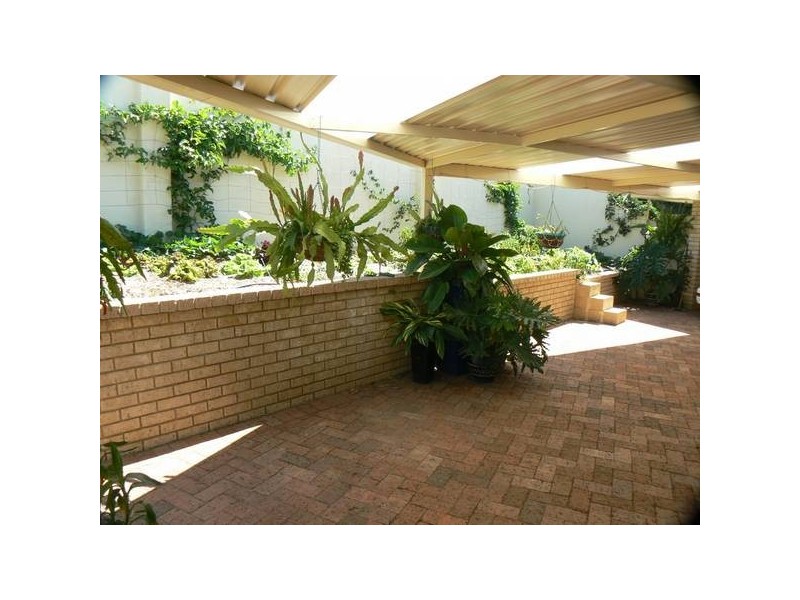 34 Williambury Drive, Yangebup WA 6164