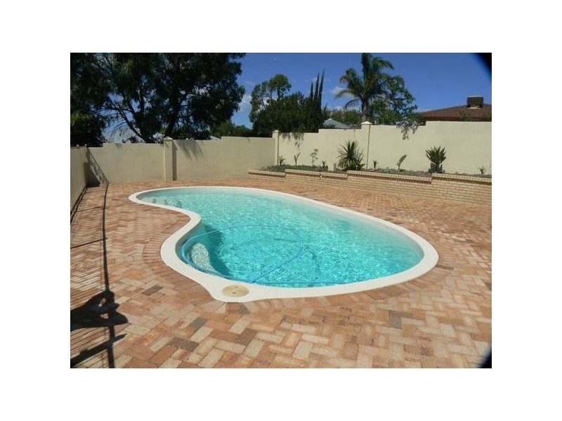 34 Williambury Drive, Yangebup WA 6164