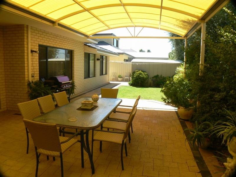 60 Carnegie Parade, Success WA 6164