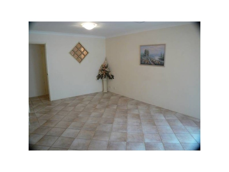 10 Coleridge Place, Winthrop WA 6150