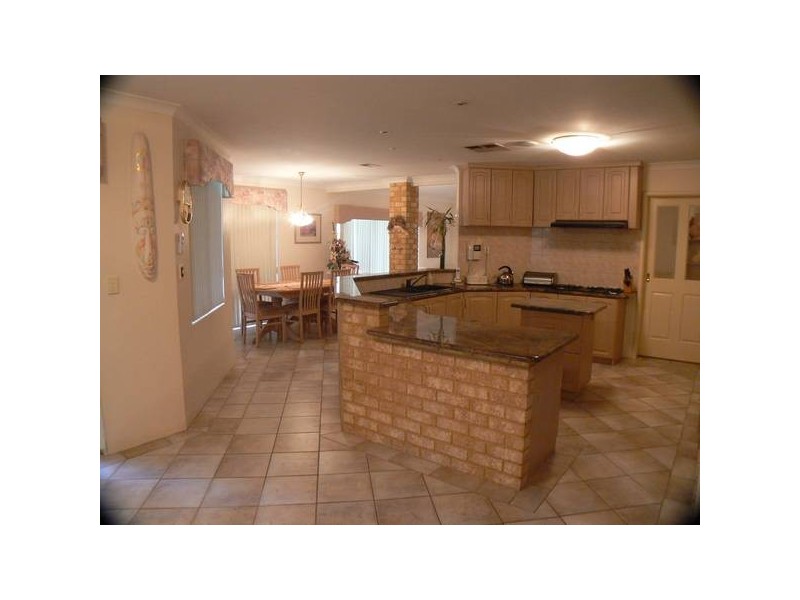 10 Coleridge Place, Winthrop WA 6150