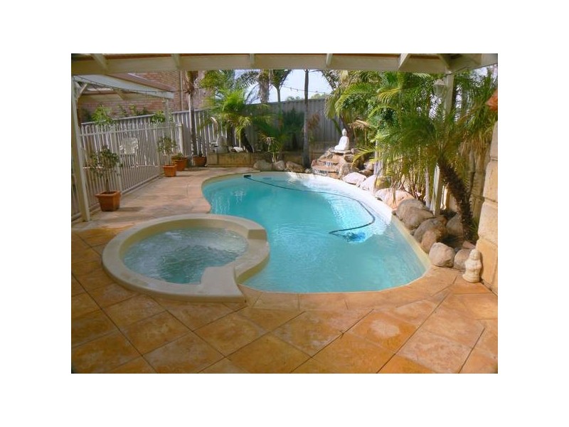 10 Coleridge Place, Winthrop WA 6150