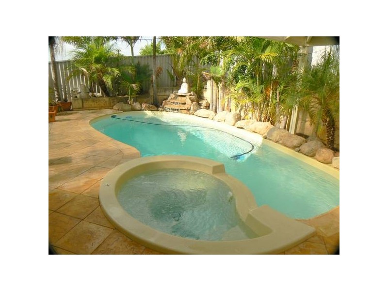 10 Coleridge Place, Winthrop WA 6150