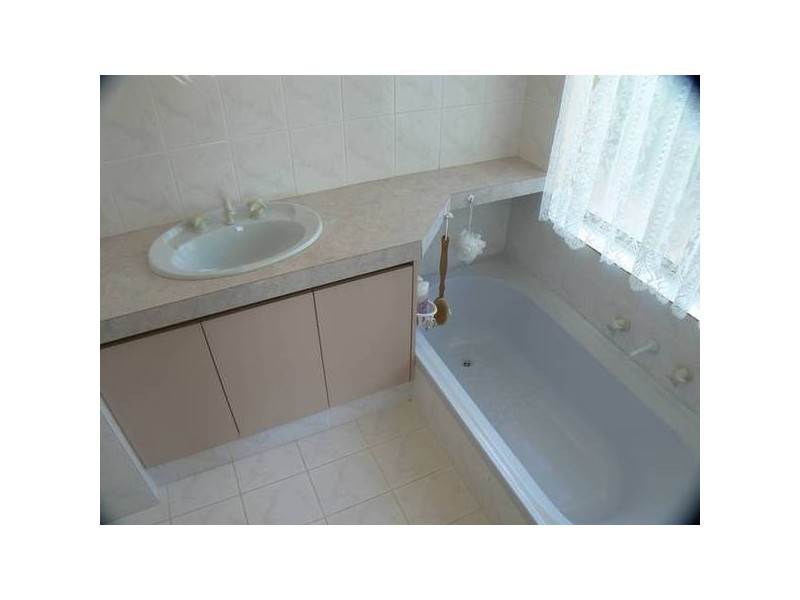 166 Brenchley Drive, Atwell WA 6164