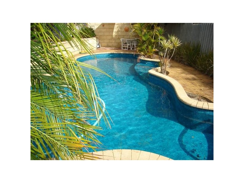 5 Bondini Way, Bibra Lake WA 6163