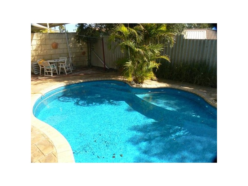 5 Bondini Way, Bibra Lake WA 6163