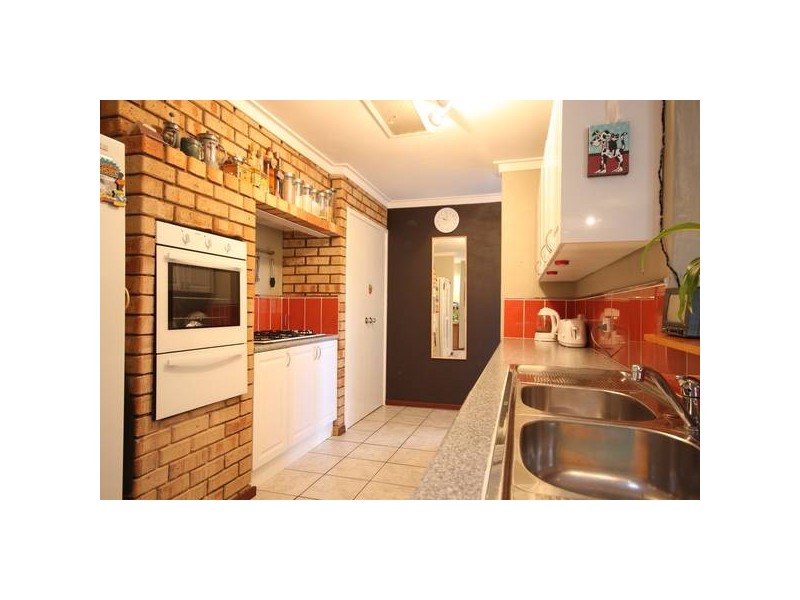 57 Sutherland Drive, Thornlie WA 6108