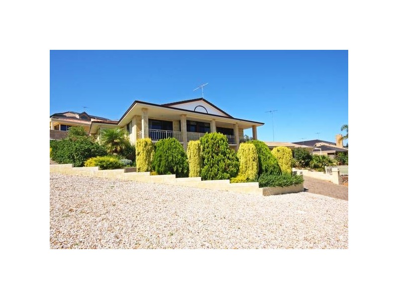 10 Howick Court, Coogee WA 6166