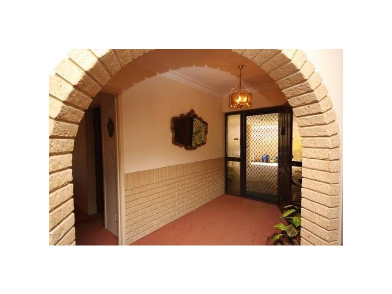 10 Howick Court, Coogee WA 6166