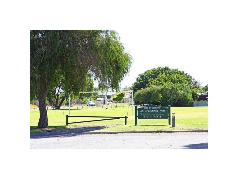 10 Howick Court, Coogee WA 6166