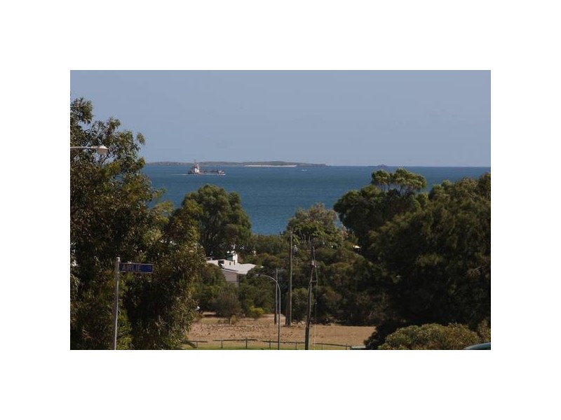 10 Howick Court, Coogee WA 6166