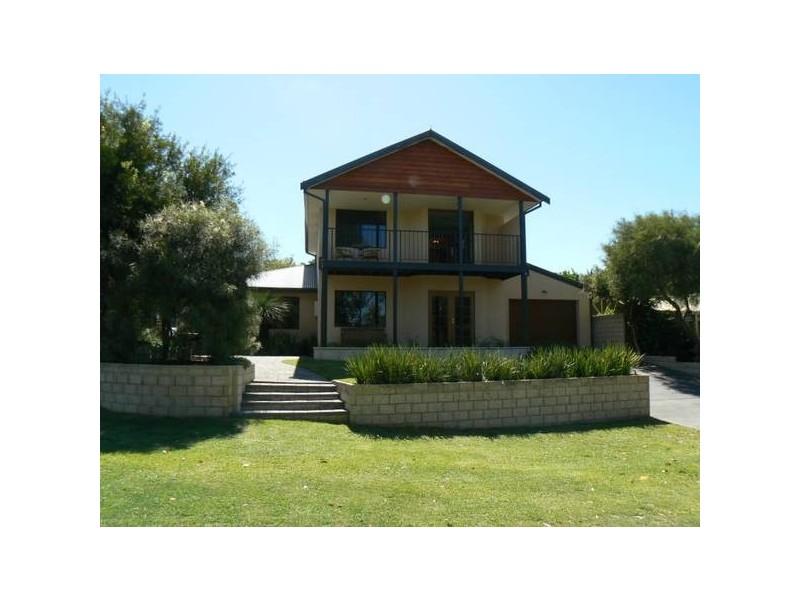 21 Bondini Way, Bibra Lake WA 6163