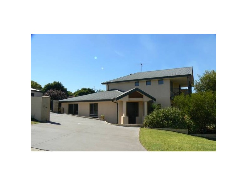 21 Bondini Way, Bibra Lake WA 6163