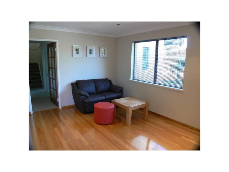 21 Bondini Way, Bibra Lake WA 6163