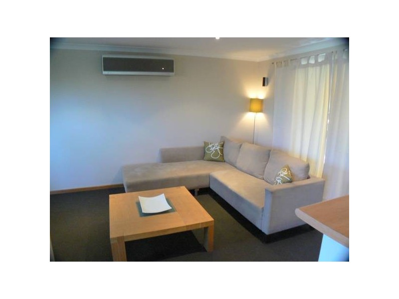 21 Bondini Way, Bibra Lake WA 6163