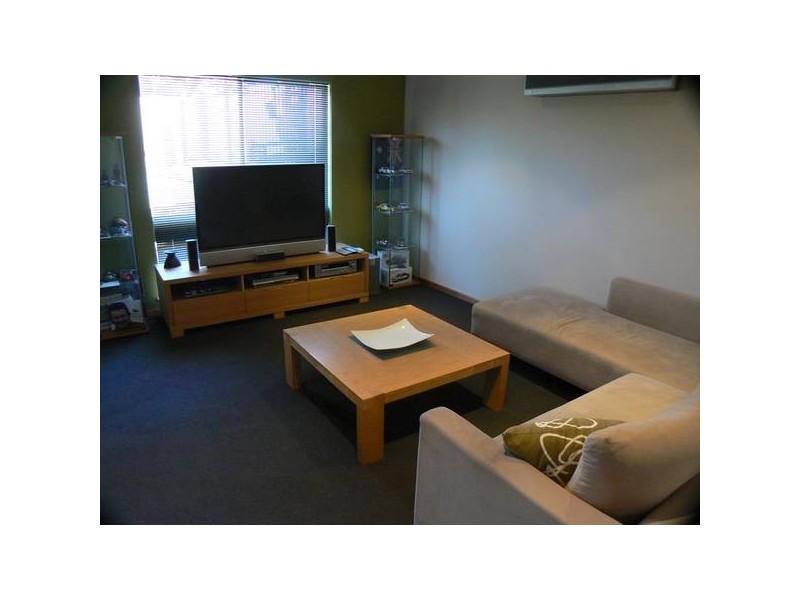 21 Bondini Way, Bibra Lake WA 6163