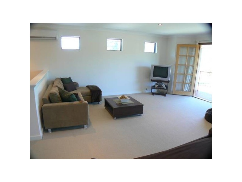 21 Bondini Way, Bibra Lake WA 6163