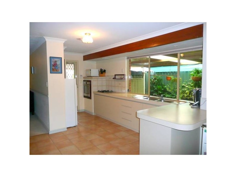 9 Dreier Court, Atwell WA 6164