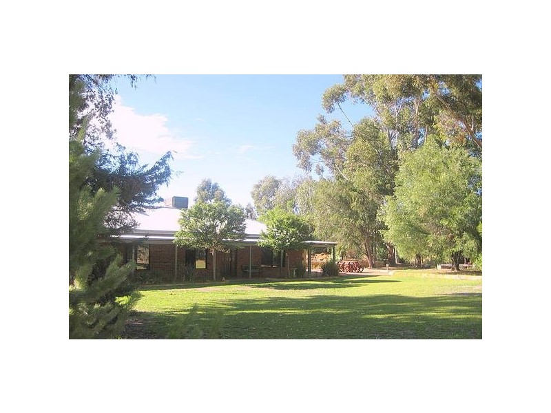 64 Satinover Way, Wandi WA 6167