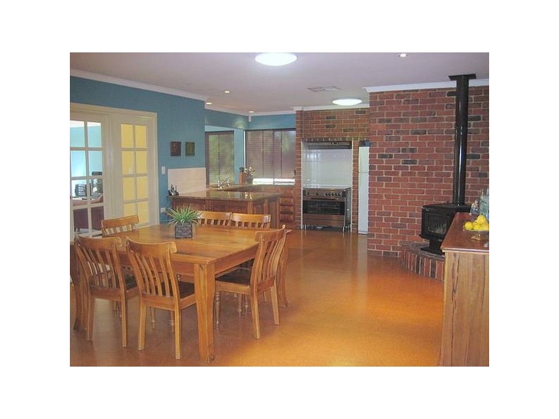 64 Satinover Way, Wandi WA 6167