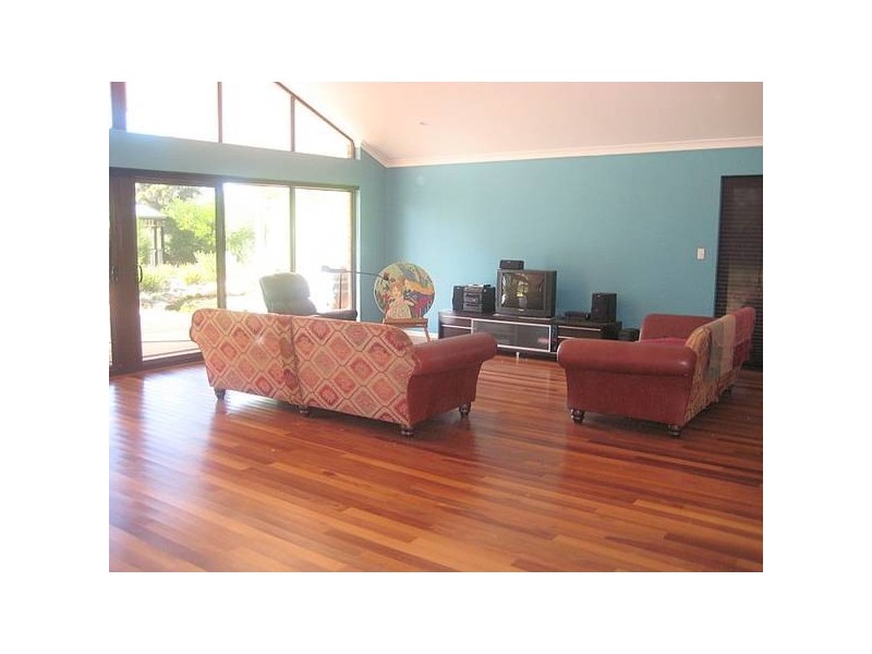 64 Satinover Way, Wandi WA 6167