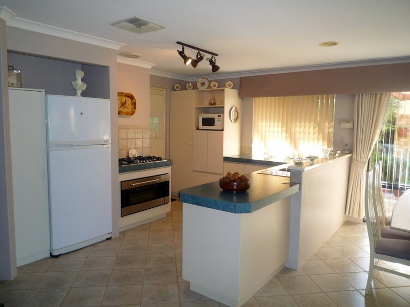 6 Palga Crescent, Beeliar WA 6164