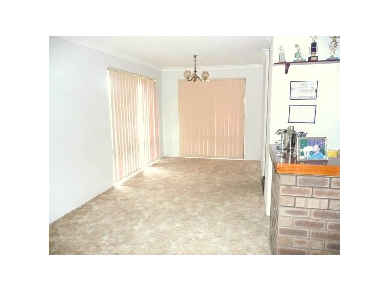 4 Meadowbank Terrace, South Lake WA 6164